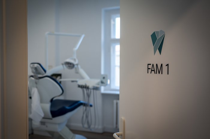 FamDental treatment room FAM 1