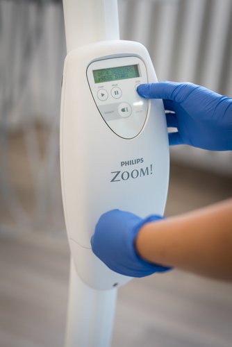 Philips Zoom device FamDental Berlin