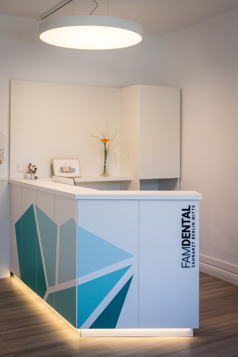FamDental Empfang Berlin Mitte